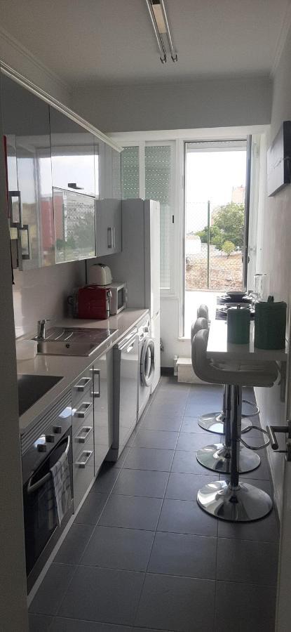 Minimalist Apartment Located Near Belem Lisboa Екстериор снимка